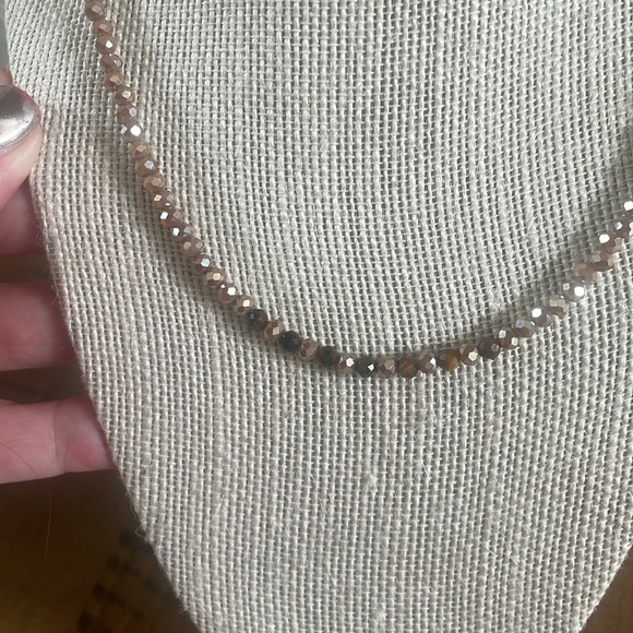 Tigers eye & tanned colored crystal necklace in size 17” - Picture 2 of 4